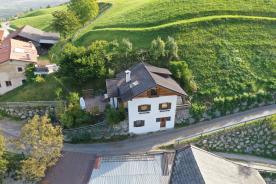 Ferienhaus in idyllischer Lage am Prader Berg zu verkaufen Ferienhaus in idyllischer Lage am Prader Berg zu verkaufen