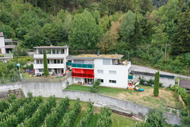 Latsch/Tarsch: Vermietete 2-Zimmerwohnung mit Keller und Balkon zu verkaufen Latsch/Tarsch: Vermietete 2-Zimmerwohnung mit Keller und Balkon zu verkaufen