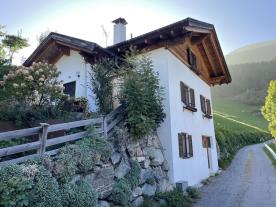 Ferienhaus in idyllischer Lage am Prader Berg zu verkaufen Ferienhaus in idyllischer Lage am Prader Berg zu verkaufen