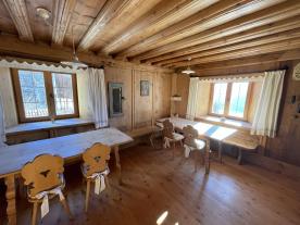 Geschlossener Hof am Schludernser Sonnenberg zu verkaufen Geschlossener Hof am Schludernser Sonnenberg zu verkaufen