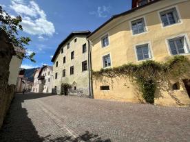 Glurns: Historisches Wohnhaus in der Laubengasse zu verkaufen Glurns: Historisches Wohnhaus in der Laubengasse zu verkaufen