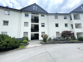 Naturns / Kompatsch: Große 3-Zimmerwohnung mit Balkon und Keller zu verkaufen Naturns / Kompatsch: Große 3-Zimmerwohnung mit Balkon und Keller zu verkaufen