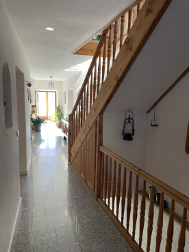 Geschlossener Hof am Schludernser Sonnenberg zu verkaufen Geschlossener Hof am Schludernser Sonnenberg zu verkaufen