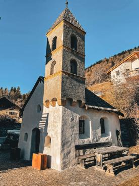 Geschlossener Hof am Schludernser Sonnenberg zu verkaufen Geschlossener Hof am Schludernser Sonnenberg zu verkaufen