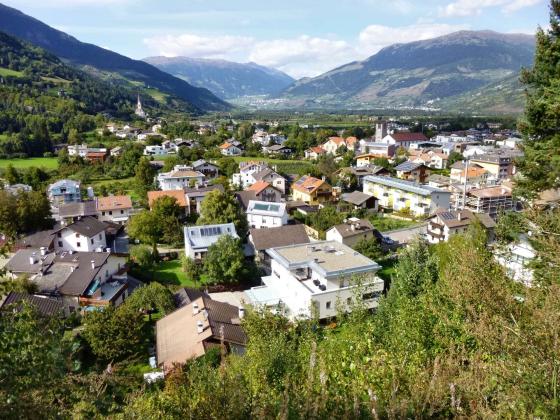 Prad am Stilfserjoch: Vermietete 4-Zimmerwohnung mit Garten und Autoabstellplatz zu verkaufen Prad am Stilfserjoch: Vermietete 4-Zimmerwohnung mit Garten und Autoabstellplatz zu verkaufen